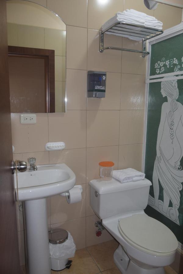 אסמרלדס Olan'S Hotel Group מראה חיצוני תמונה