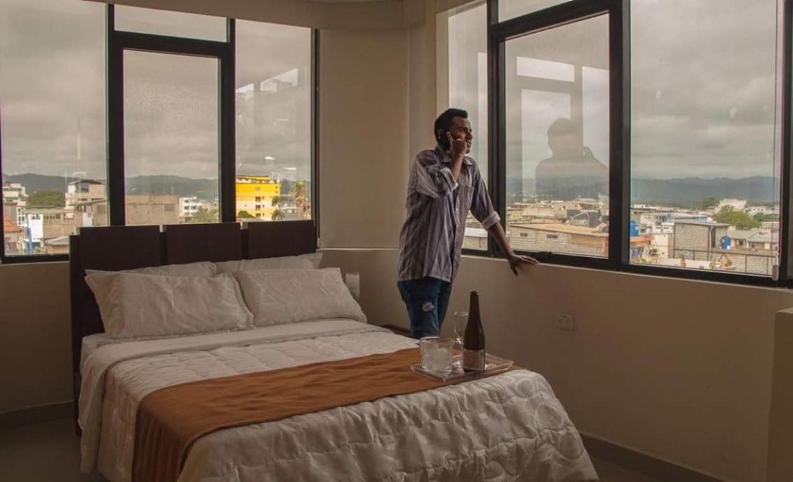 אסמרלדס Olan'S Hotel Group מראה חיצוני תמונה